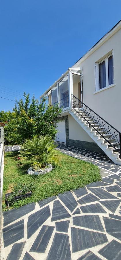 Belle Maison Avec Jardin Rdc T3 De 70M2 Vacances Ou Cure Thermale Rochefort Экстерьер фото