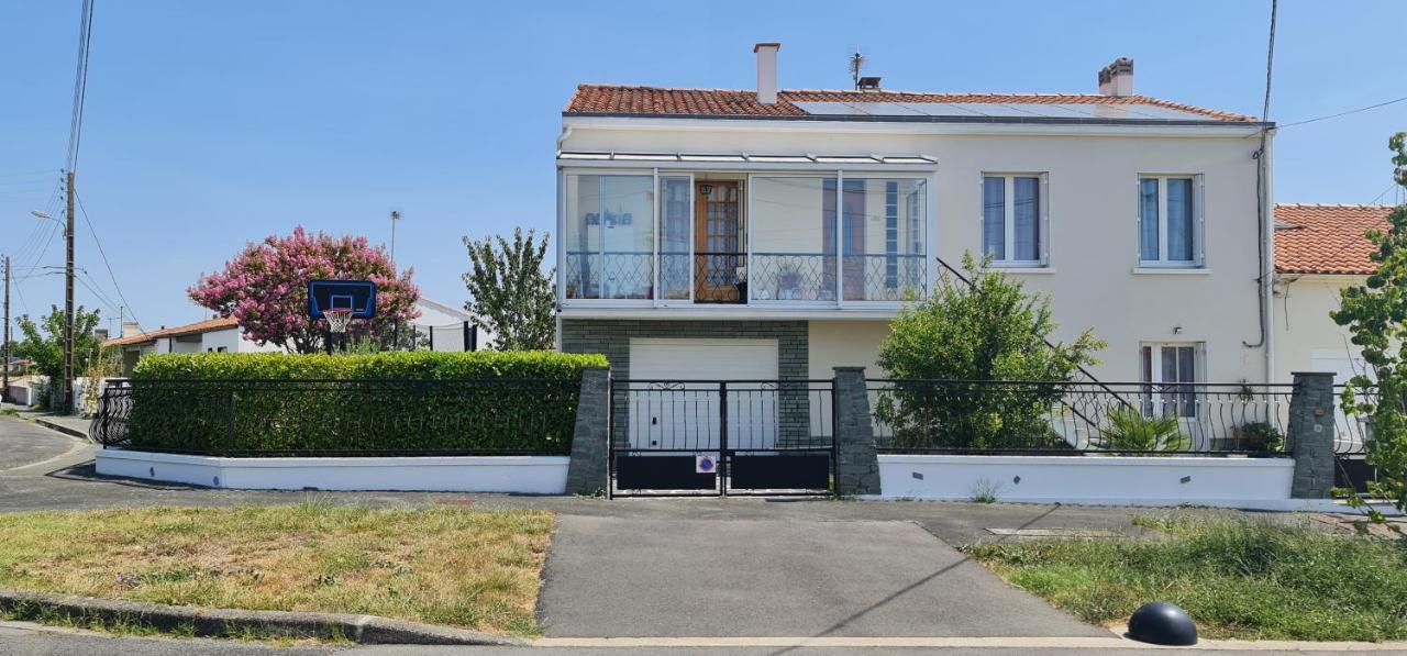 Belle Maison Avec Jardin Rdc T3 De 70M2 Vacances Ou Cure Thermale Rochefort Экстерьер фото